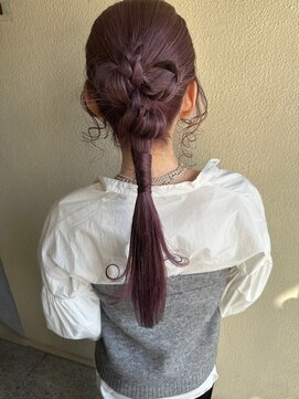 トランク(TRUNK) カジュアルにもお呼ばれにもタイトポニーテール