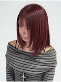 ガーネットレッド×艶ロングボブで魅力倍増◎
