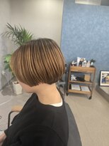 ヨロ(YOLO) 伸ばしかけボブ