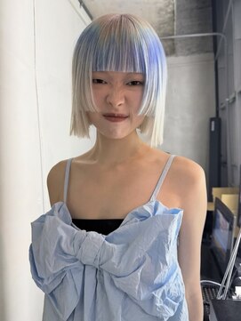 ザスリック 代官山(THE SLICK) white×blue