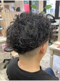 MEN’S HAIR/サーフカール/刈り上げセンターパート/中村