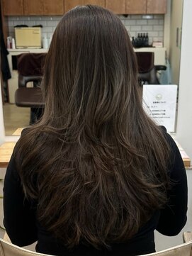オルガ ヘアアンドメイク(Oluga hair&make) レイヤーカット