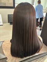 クララ バイ マニスオブヘアー(CLALA by Manis of hair) 艶髪ラテグレージュ/ストレート/セミロング