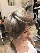 パティオンツー(PATIONN2)&nbsp;ワイドバングマーメイドアッシュハニーヘアシ前下がりョートボブ