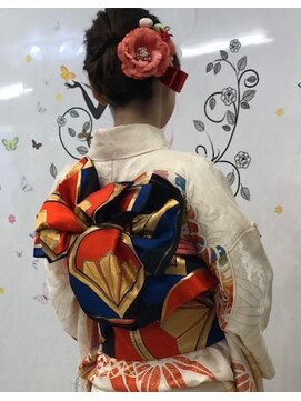 アージュアブンダンティア 卒業式に振袖￥12100+振袖変更