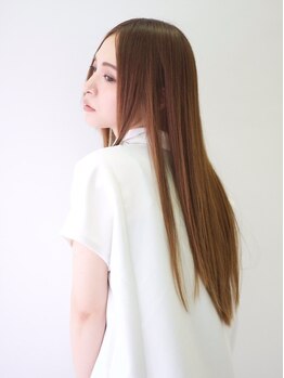 ラクヘアー 明大前(rakhair)の写真/【明大前すぐ】ダメージの原因となる残留アルカリを完全除去☆髪と頭皮を守る髪質改善トリートメント使用！