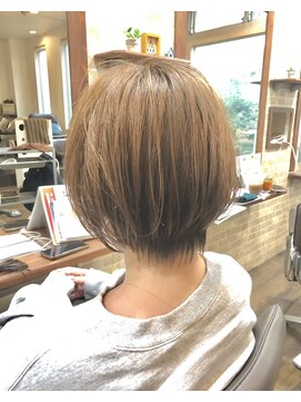 デコヘアー キートス(DECO HAIR kiitos) 美人ショート