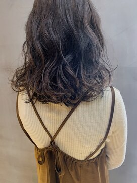 ボトル(bottle) グレージュカラー