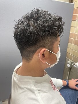 エルテ(ERTE) 刈り上げパーマ