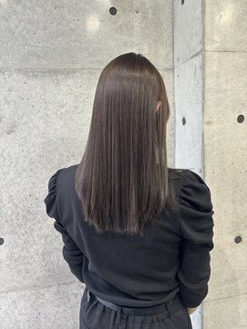 ニーゼロゼロナナ(2007) オリーブグレージュ