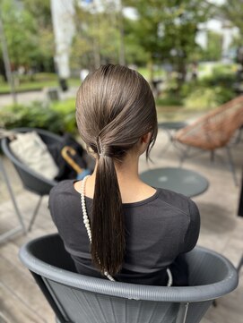 ハレケアヴェダ アンド ハレケエイト(HAREKE AVEDA&HAREKE 8) オリーブベージュ