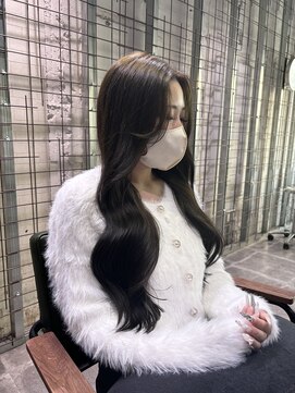 ウム(UMM) オリーブグレージュ/韓国ヘア