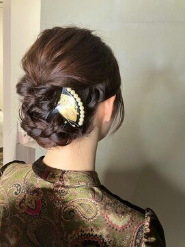フェアリーテール 高坂店 上品編み込みアップで魅せる大人の華やかヘア♪