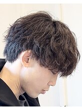 ヘアアンドフェイス ルースト(hair&face ROOST)&nbsp;MEN’S HAIR/サーフカール/刈り上げセンターパート/円町