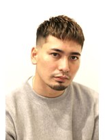 フランクスバーバー アンド ビアークラブ(FRANK'S BARBER and BEER CLUB) MEN’S HAIR/サーフカール/刈り上げセンターパート/有楽町