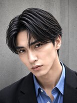 ボンド トウキョウ(BOND TOKYO)&nbsp;毛流れショートセンターパート  ニュアンスパーマ/韓国風/渋谷