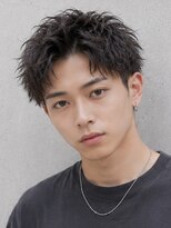 インブルーム(In Bloom)&nbsp;スパイキーショート ツーブロック ツイストパーマ 黒髪 20代