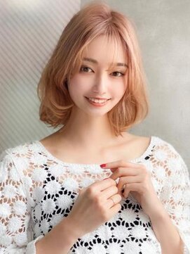 アグ ヘアー ネイビー 鶴岡東原店(Agu hair navy) 《Agu hair》ふんわりハイトーンカラーの内巻きボブ