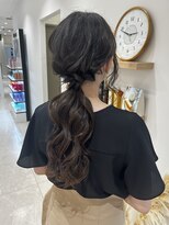 【gallaria西山】編み込みゆるふわポニーテール