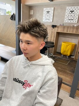 イーラ(era) ハイライトツイストスパイラルパーマリバースアップバング