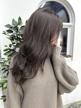 ネイビー(Navy) 王道の寒色系カラー《アッシュラベンダーグレージュ》