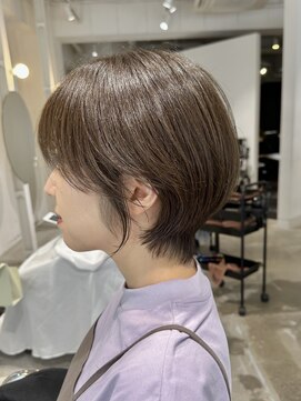 ストレータ バイ マリオ(Strata by mario) 〈宮本〉耳掛けショート