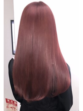 ルイス(L'wis) ブリーチ後のオレンジ味をいかしたチェリーピンク【L'wis 乙津】