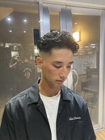 束感ショート　波巻き　ハイライト マッシュパーマ