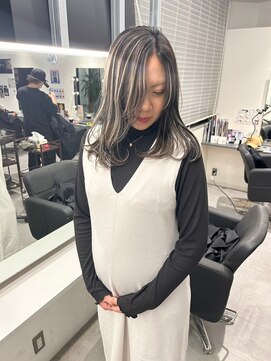 キング 枚方店(K!ng) 【枚方、高槻、梅田】ホワイトハイライト