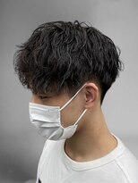 エール(Aile) MEN’SHAIRウルフアッシュブラックカルマパーマベリーショート