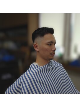 ヘアーデザインハセガワ(hair design hasegawa) アップバングスキンフェード