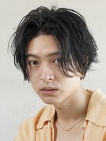 フィフス 仙台(fifth)&nbsp;仙台フェザーパーマセンターパートニュアンスパーマ刈り上げ30代