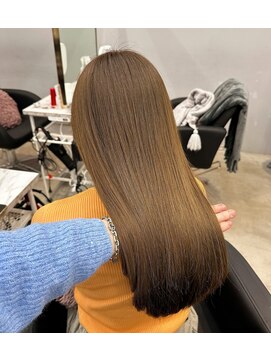 クム(kumu) 【kumu】 ロングレイヤー/顔周りカット/栄/名古屋