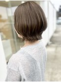 レイヤーボブ　ミルクティベージュ
