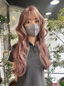 ヘアーアンドメイク ビス(HAIR&MAKE bis) ブリーチ／ハイトーン／ピンクベージュ【多田華歌】