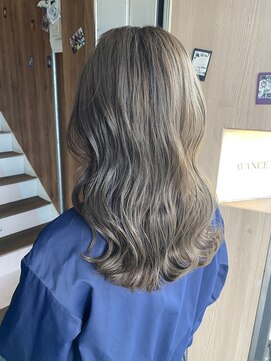 アヴァンス 天王寺店(AVANCE.) くすみカラー×オリーブベージュ