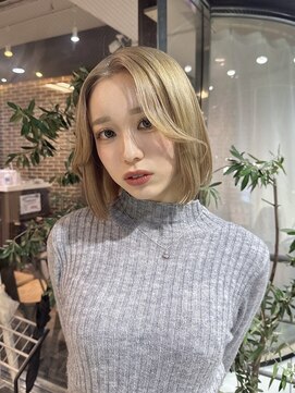 ヘアーアンドメイク ビス(HAIR&MAKE bis) ぱつっとボブ/ミルクティーカラー【NOKA】