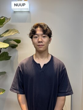 ヌープヘアーアイス(NUUP.hair ici) ニュアンスパーマ/センターパート/メンズパーマ