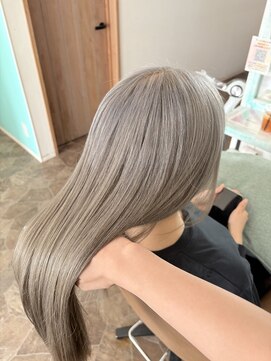 ヘアーディア みどり店(Hair...DiA) シルバーグレージュ