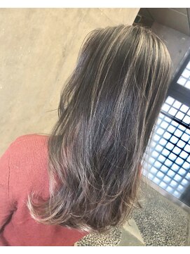 キー(kｅｙ) グレージュ