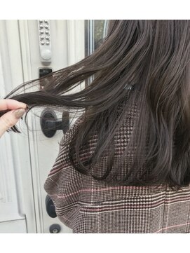 ロイジー(roijir) 【roijir  表参道】地毛風柔らかモノトーンカラー