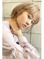 イル(ill)&nbsp;ベージュ ブリーチ 大須 ボブ
