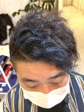 ラ メール ヘア デザイン(La mer HAIR DESIGN) メンズ似合わせカット/ブルー系ポイントカラー