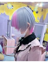 ヘアサロン トミー(Hair salon TOMMY) ホワイトシルバー×ポイントピンク