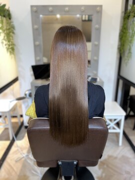 アールサロン アオヤマ(Rr SALON AOYAMA) サラ艶ベージュ