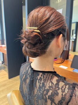 ブッシュ 水広店(BUSH) タイトシニヨン