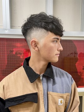 メリケンバーバーショップ トーキョー(MERICAN BARBERSHOP TYO) ハイライト/マッシュパーマ/ウルフ/アッシュブラック【嶋壽】176