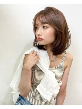 シキ サカイテン(SHIKI) ミディアムボブ