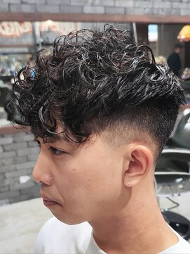 スリーセント 栄(3/cent) ダークアッシュ/ニュアンスパーマ/韓国マッシュ/スペインカール