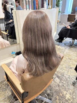 ユッカ 梅田(YUCCA) 【YUCCA】大人可愛い/ロング/milk tea beige